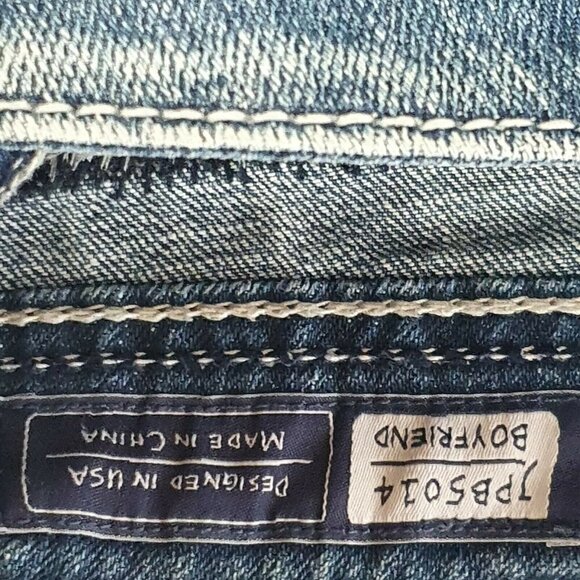 Miss Me Womens Distressed Boyfriend Capri Jeans Cropped Bling Size 28 JPB5014 - Picture 8 of 12